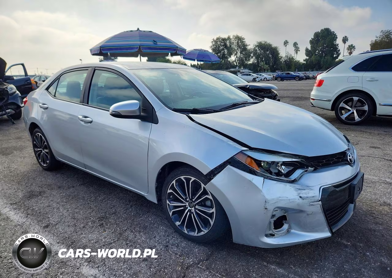 2015 Toyota Corolla S Plus VIN:5YFBURHE6FP227094 - 4