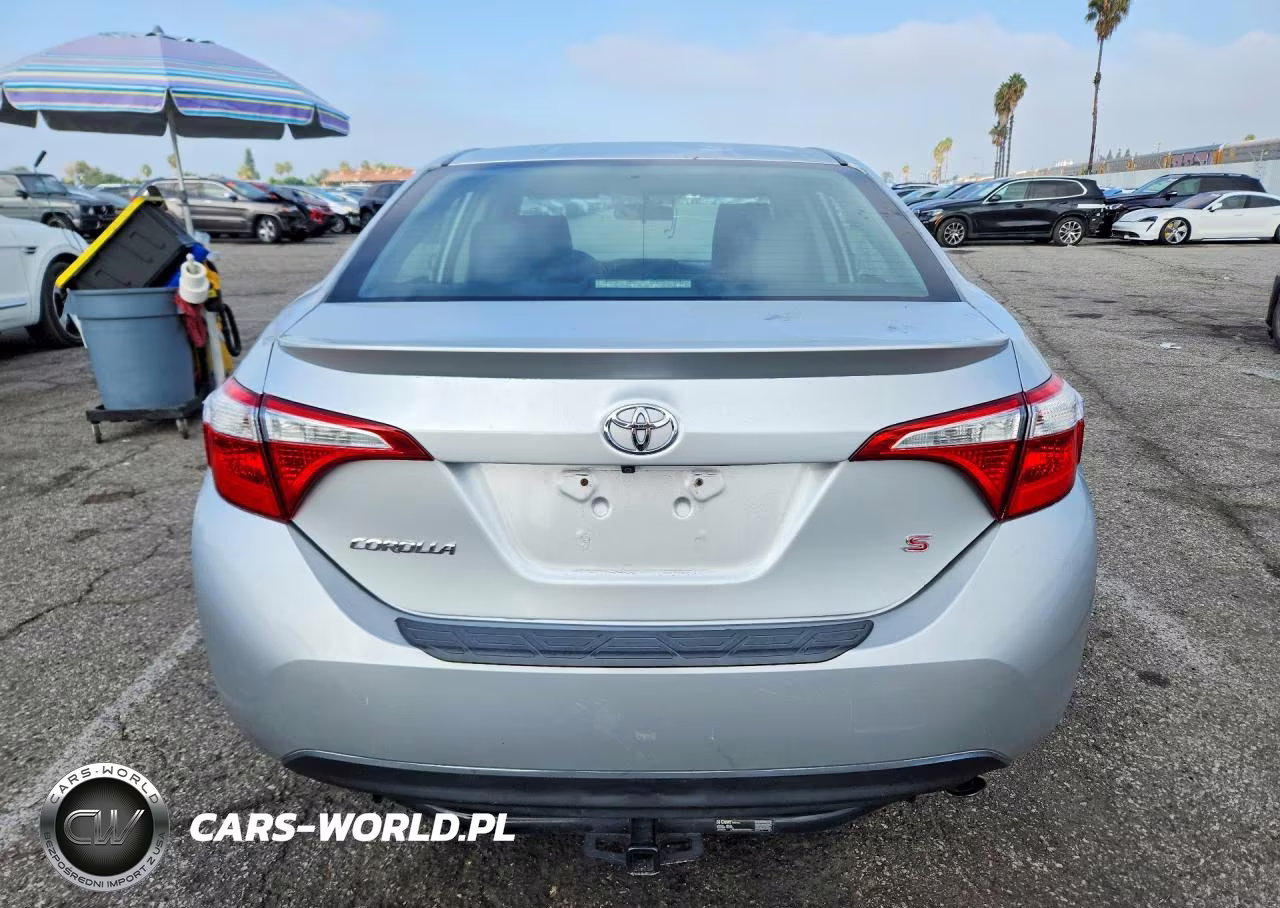 2015 Toyota Corolla S Plus VIN:5YFBURHE6FP227094 - 6