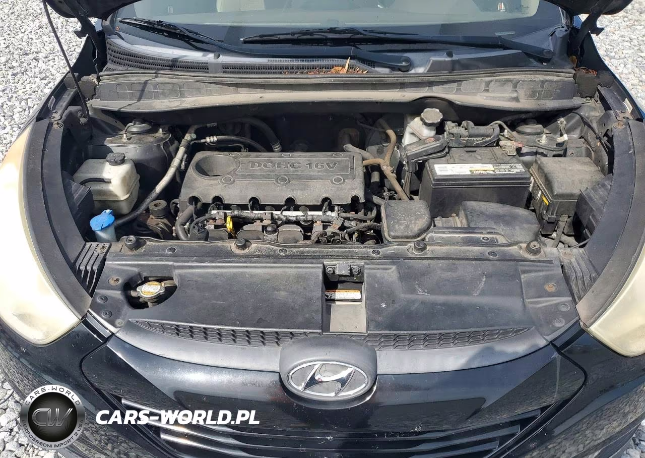 2012 Hyundai Tucson Gls VIN:KM8JUCAC6CU518318 - 11