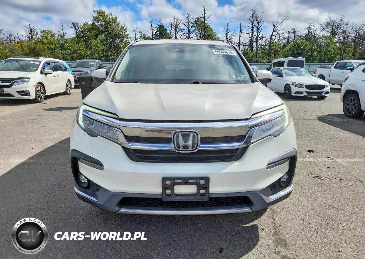 2019 Honda Pilot Touring VIN:5FNYF6H93KB009271 - 5
