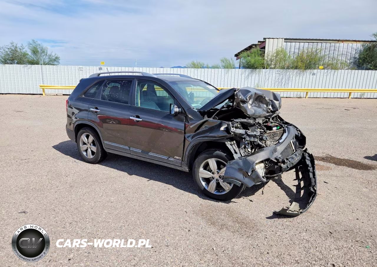 2013 Kia Sorento Ex VIN:5XYKUDA26DG365318 - 4