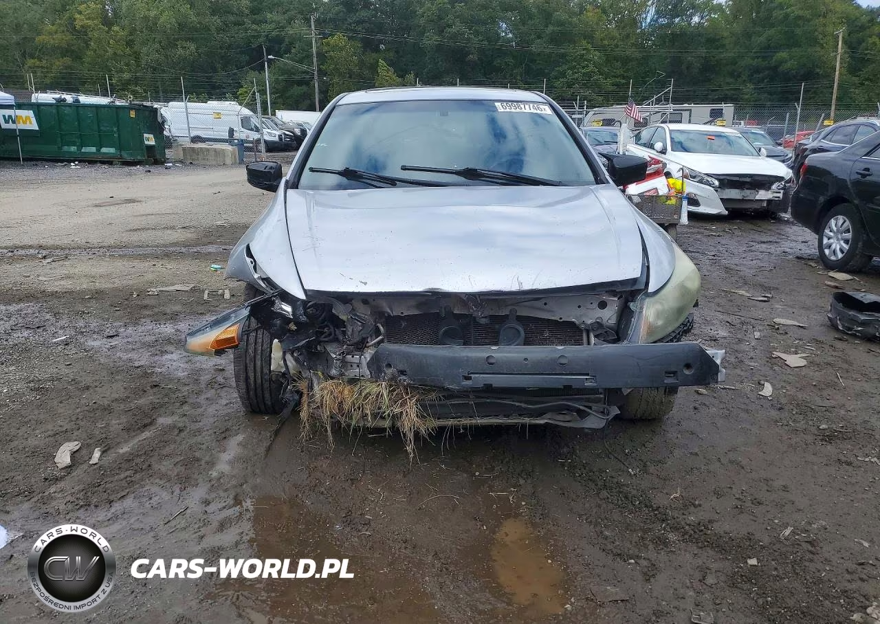 2011 Honda Accord Exl VIN:1HGCP3F8XBA012517 - 5
