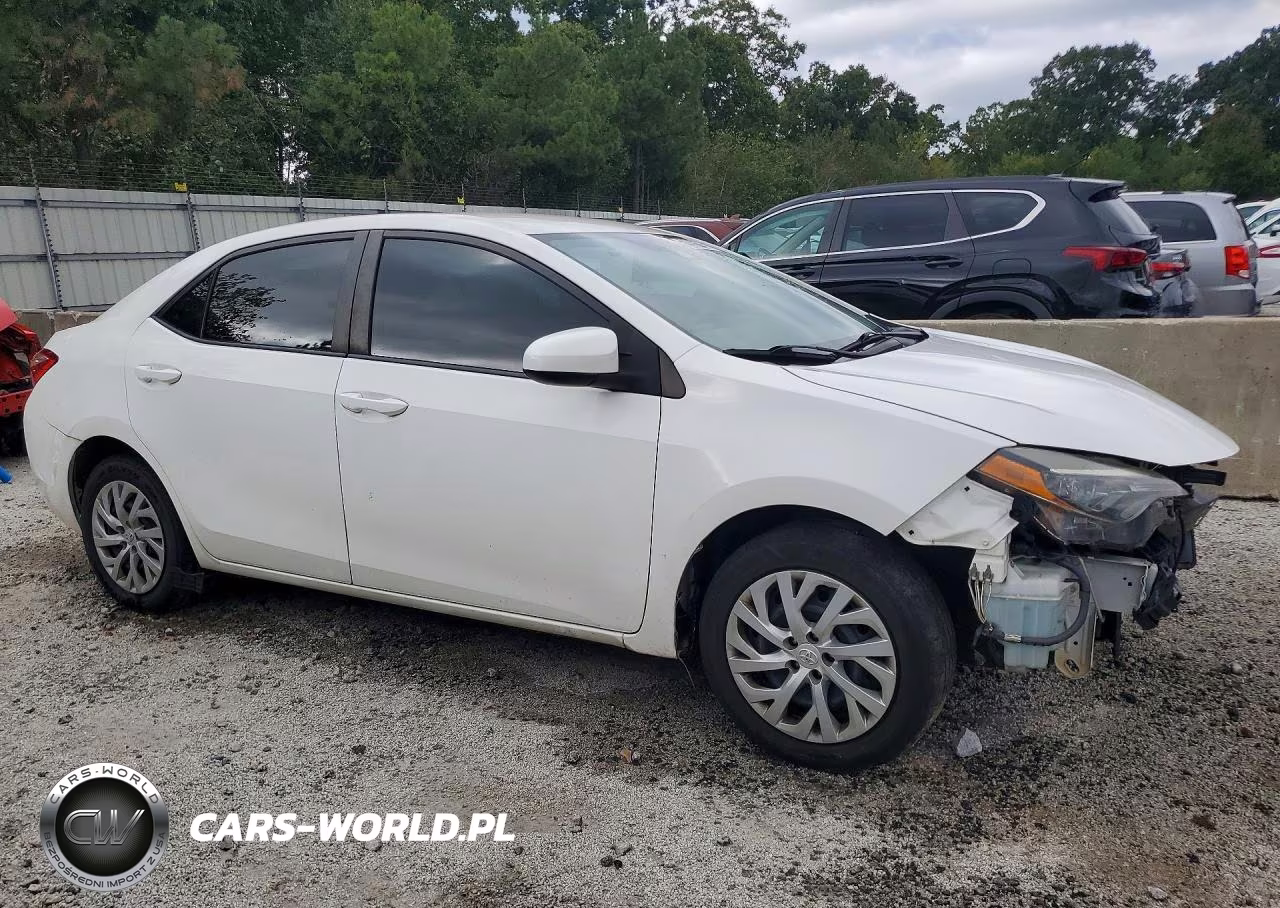 2019 Toyota Corolla Le VIN:5YFBURHE1KP911075 - 4