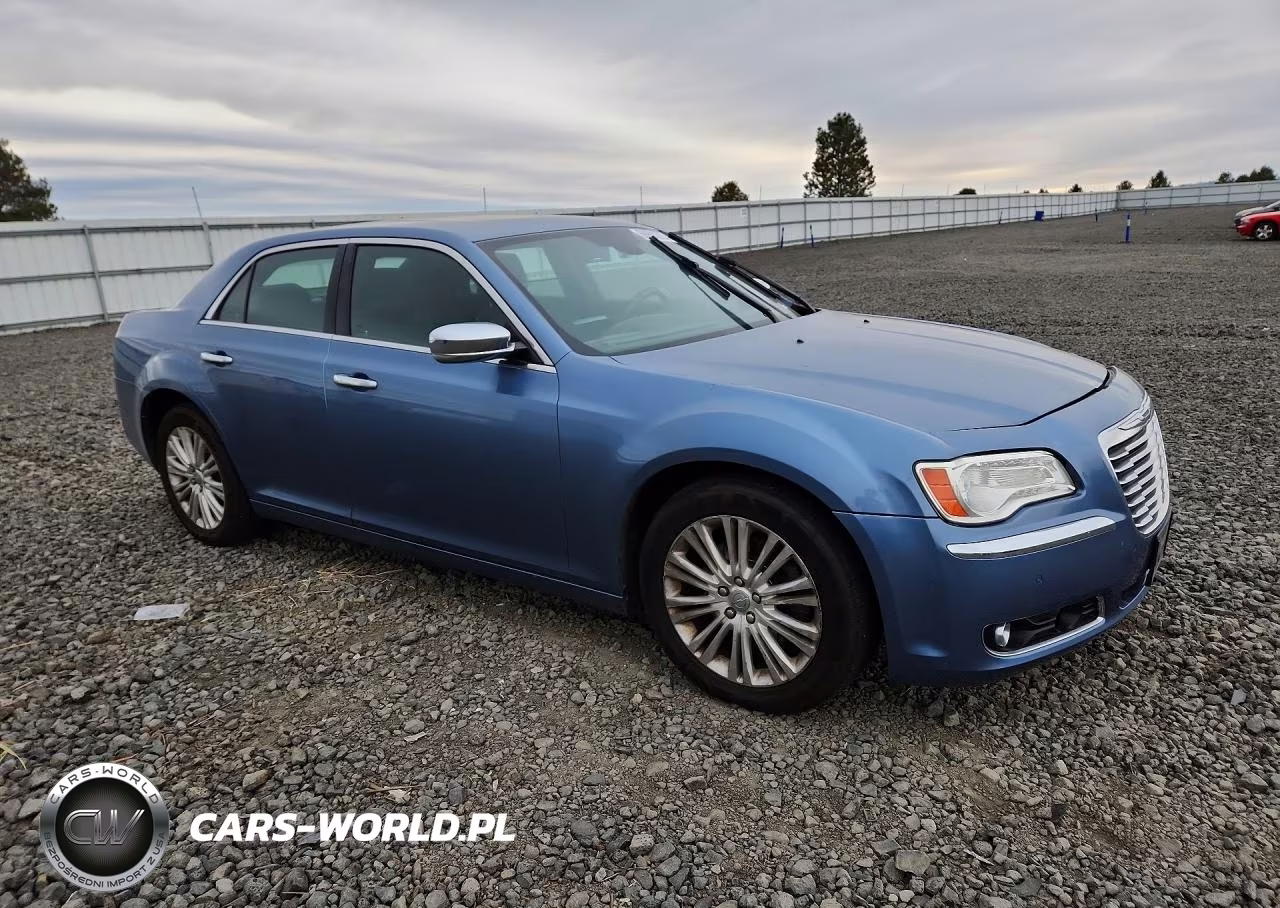 2011 Chrysler 300C VIN:2C3CK6CT7BH563257 - 4
