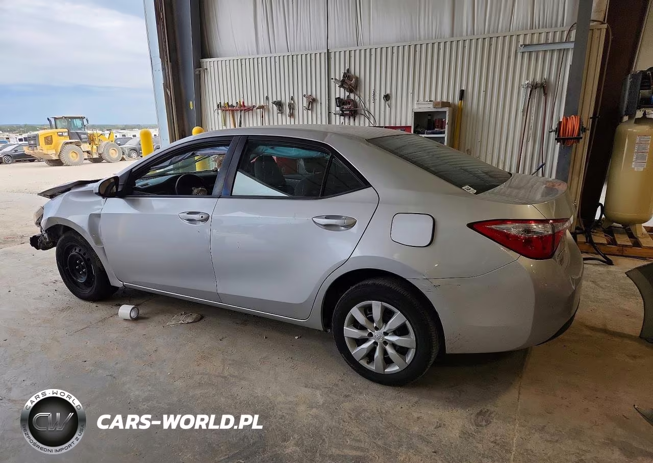 2015 Toyota Corolla Le VIN:2T1BURHE6FC411872 - 2