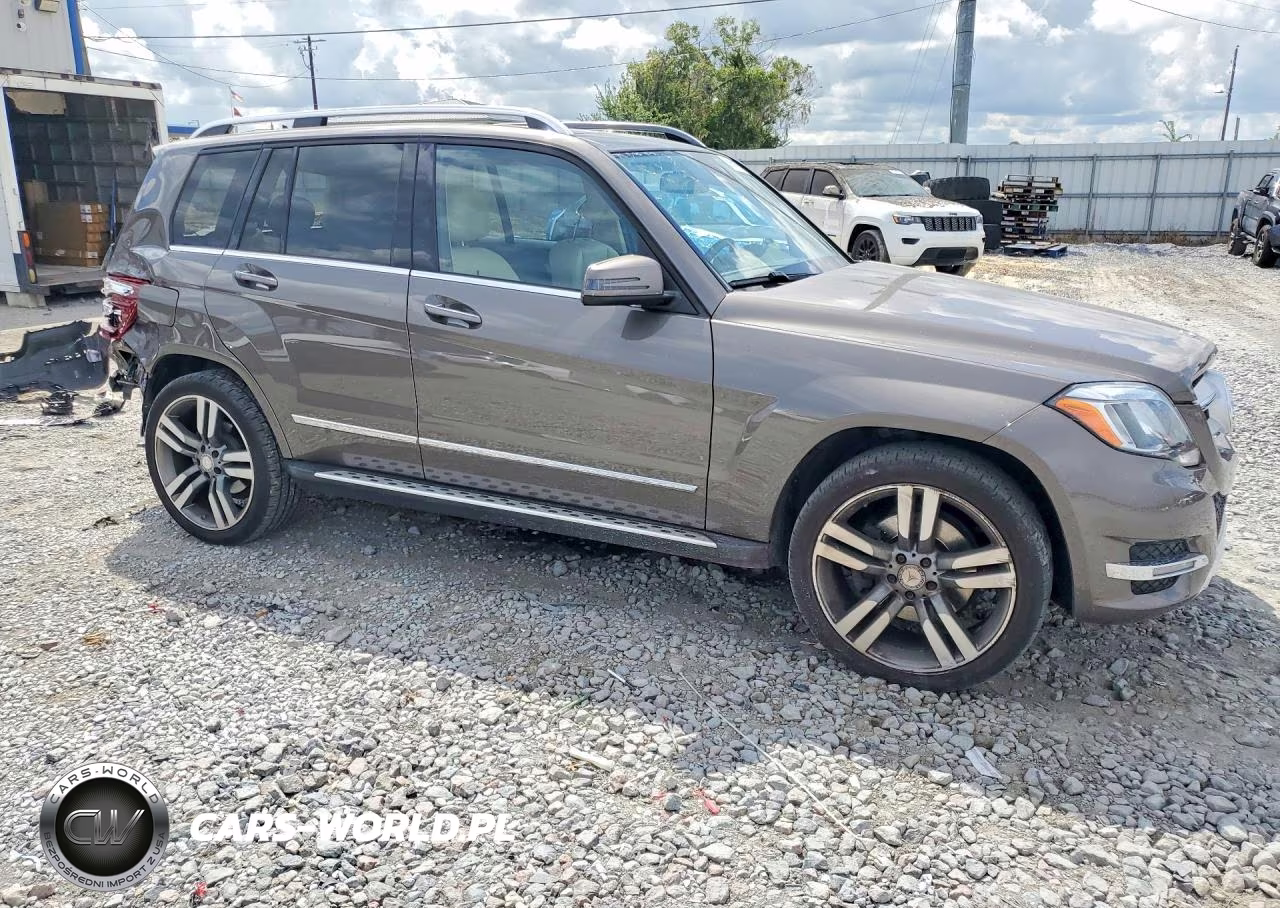 2015 Mercedes-Benz Glk 350 VIN:WDCGG5HB9FG415597 - 4