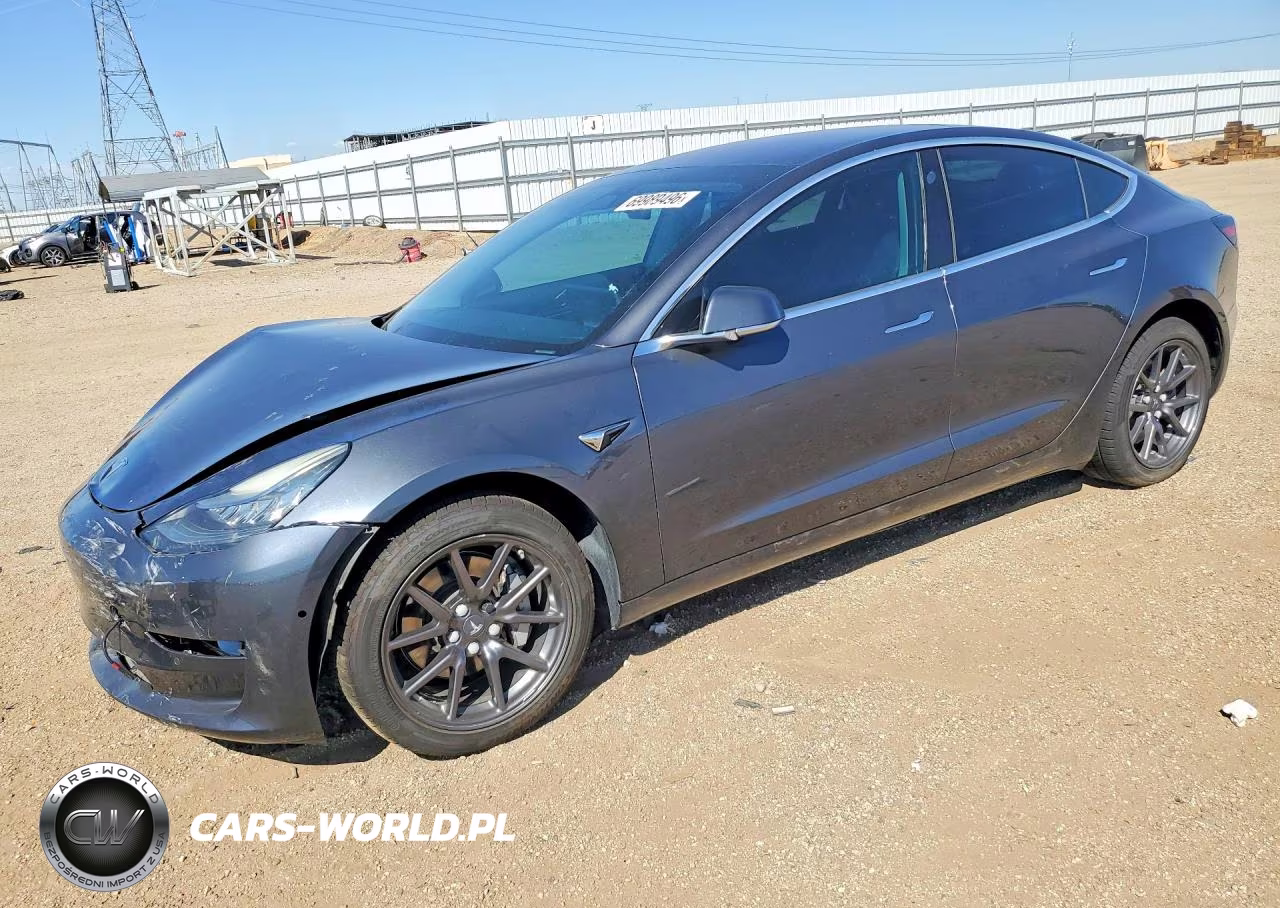 2018 Tesla Model 3 – zdjęcie 1 z 12