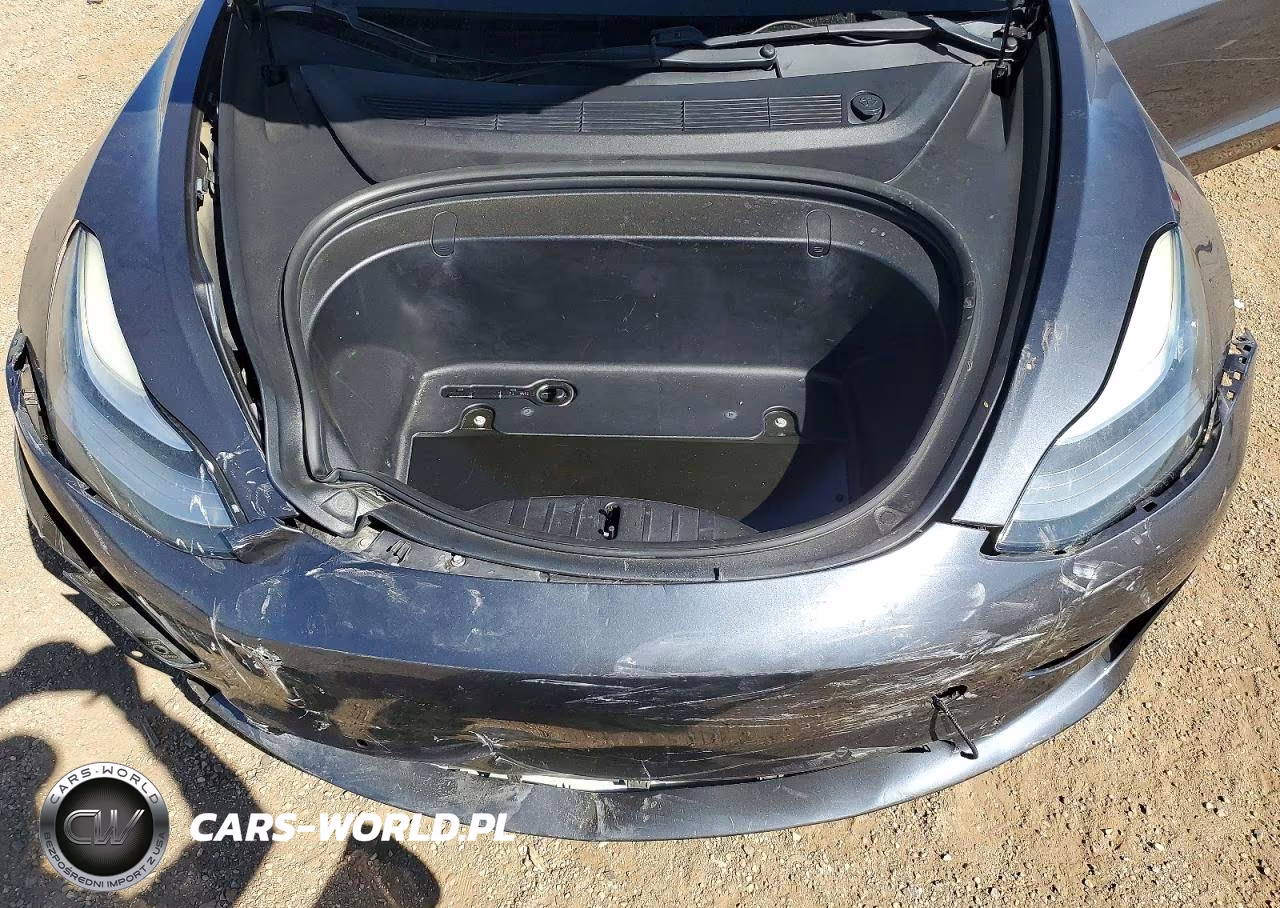 2018 Tesla Model 3 VIN:5YJ3E1EAXJF157592 - 11