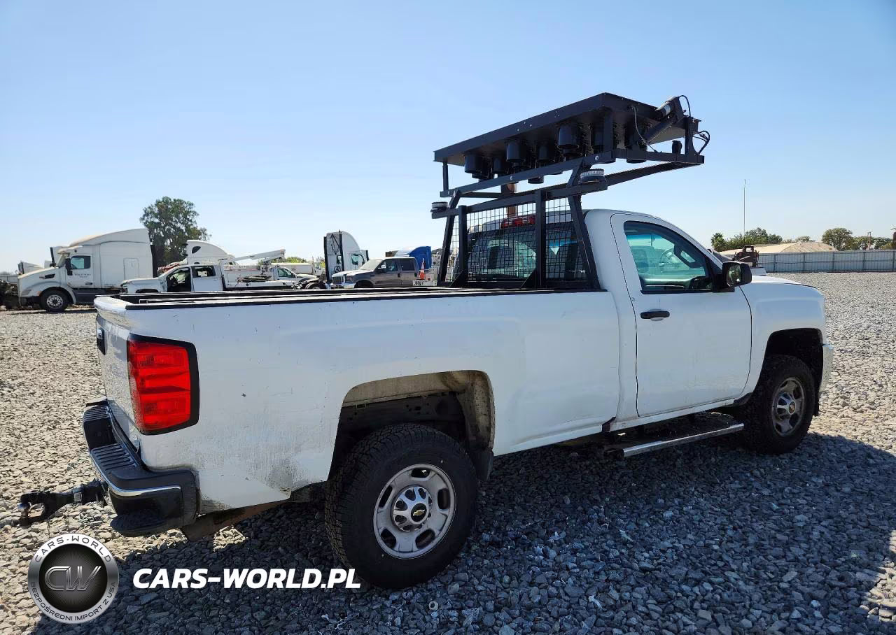 2016 Chevrolet Silverado C2500 Heavy Duty VIN:1GC0CUEG0GZ371072 - 3