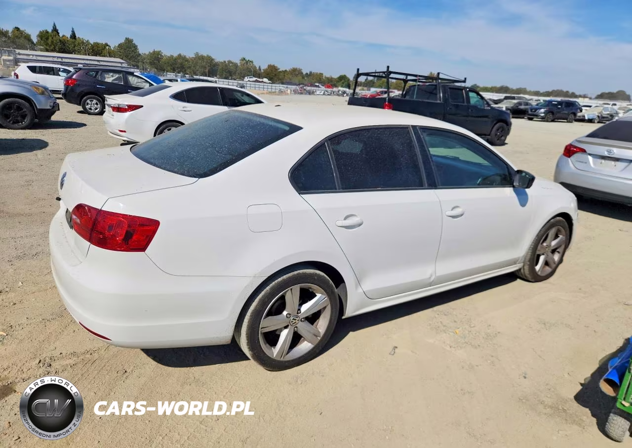 2013 Volkswagen Jetta Base VIN:3VW2K7AJ8DM238083 - 3
