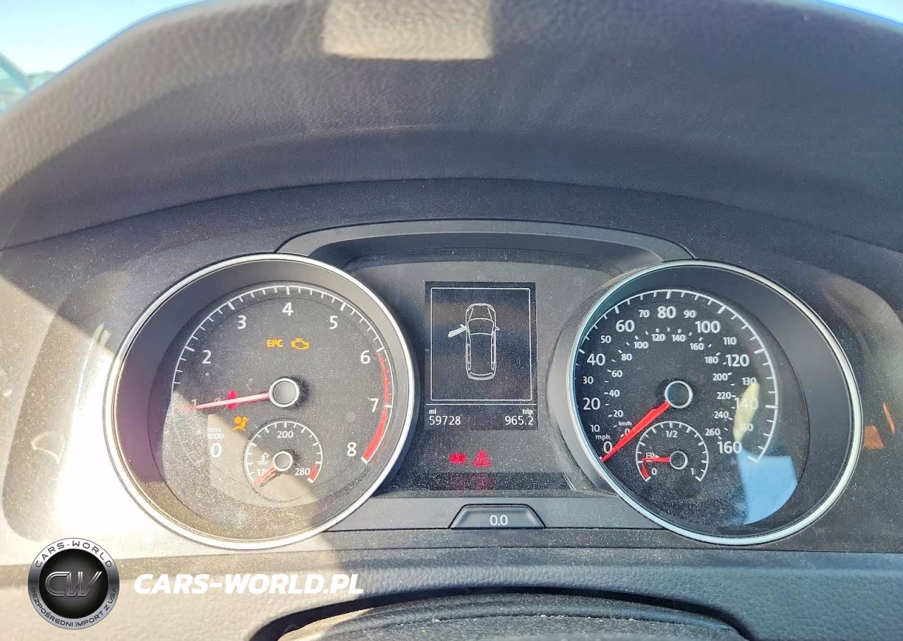 2018 Volkswagen Golf Sportwagen S VIN:3VW117AU6JM752454 - 9