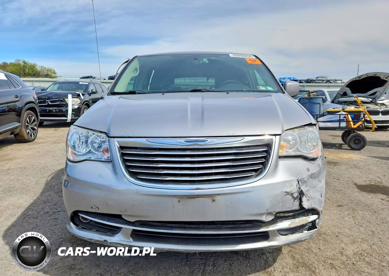 2016 Chrysler Town & Country Touring VIN:2C4RC1BG0GR191269 - 5