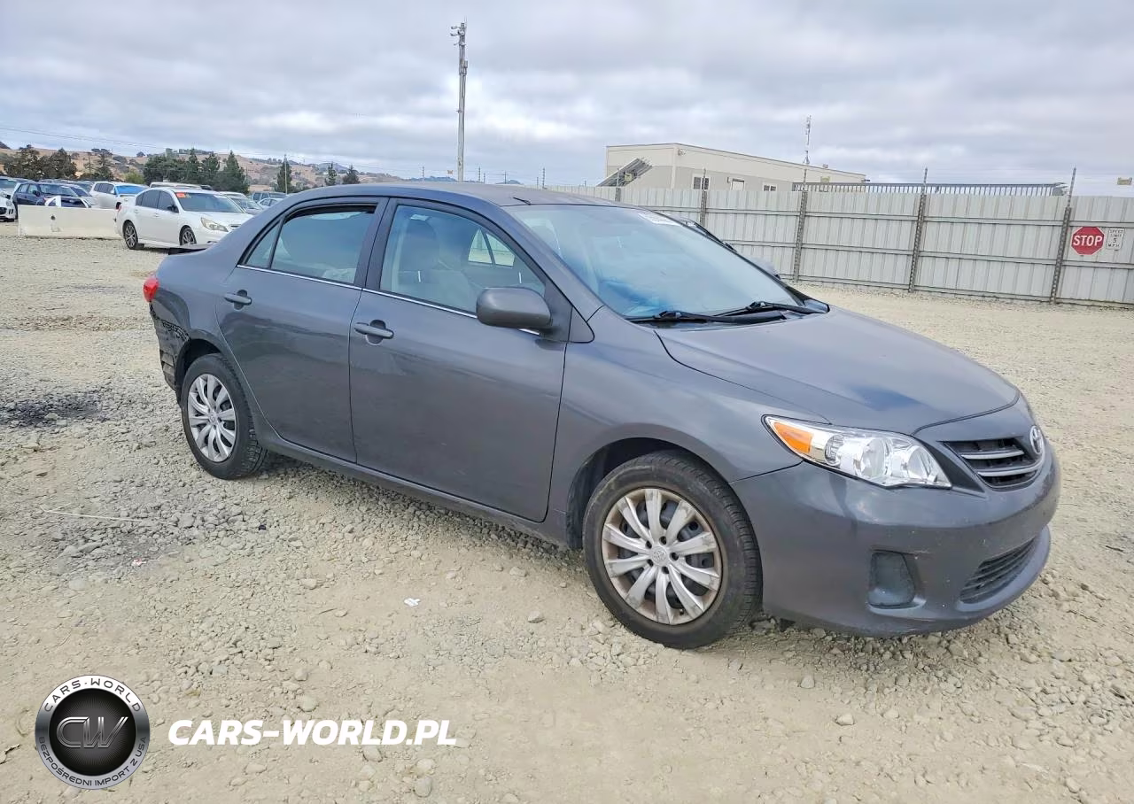 2013 Toyota Corolla Le VIN:2T1BU4EE0DC983265 - 4