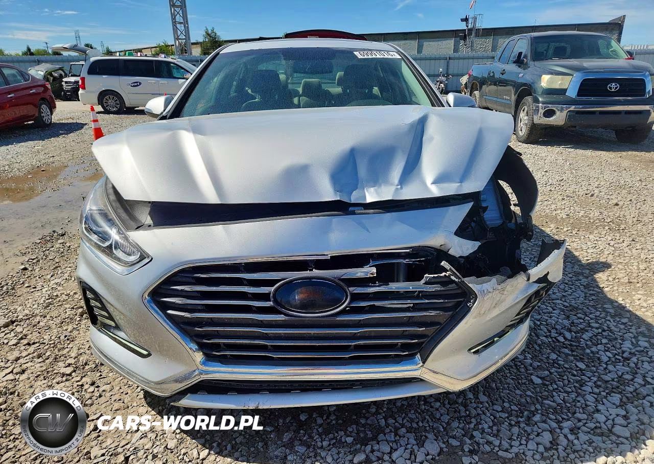 2018 Hyundai Sonata Limited VIN:5NPE34AF6JH647837 - 5