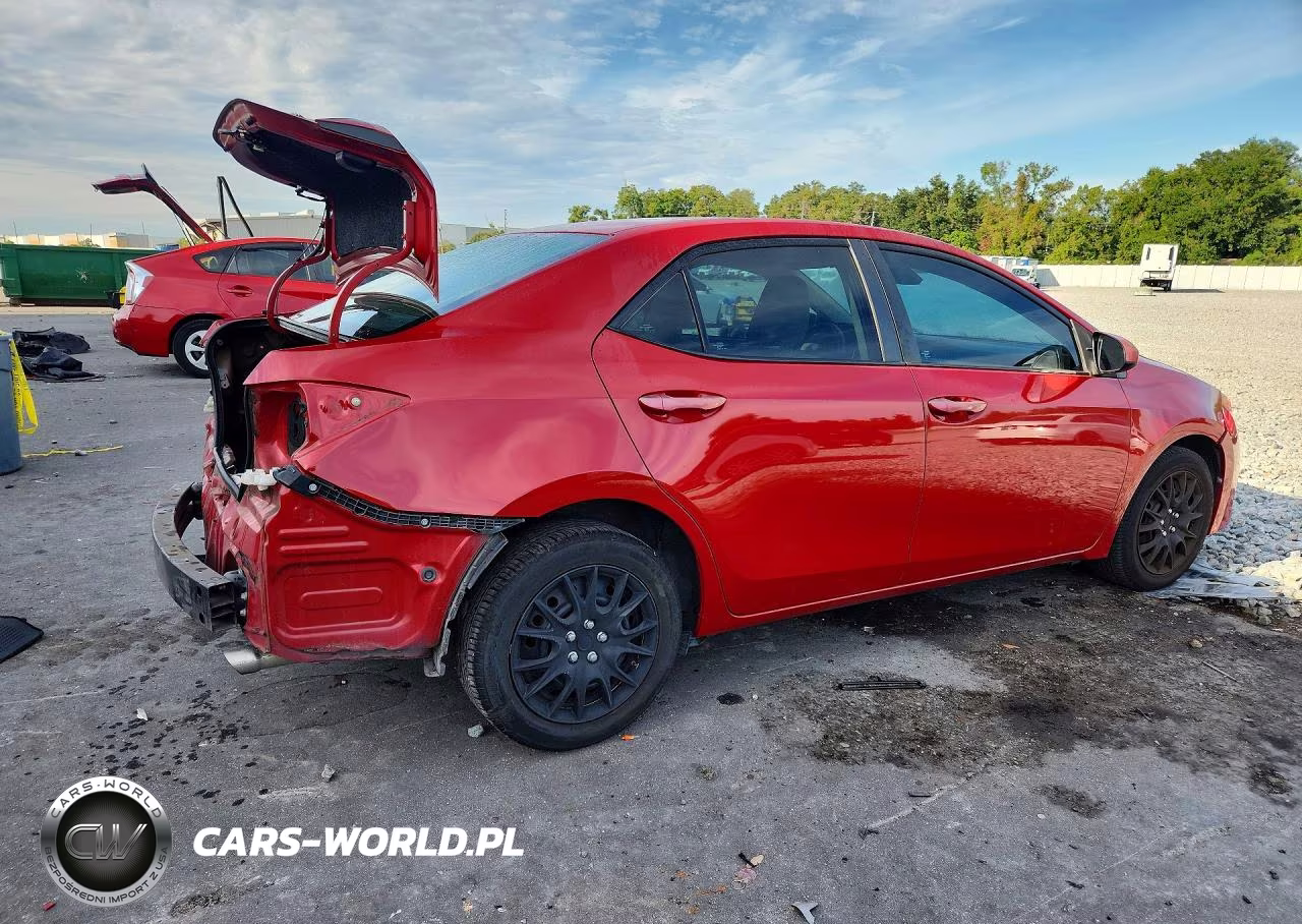 2017 Toyota Corolla Le VIN:2T1BURHE0HC750792 - 3