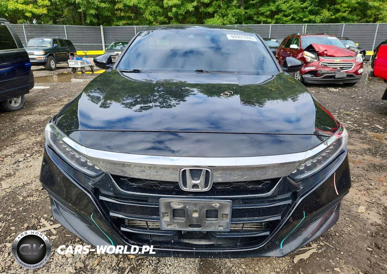 2018 Honda Accord Touring VIN:1HGCV2F95JA042130 - 5