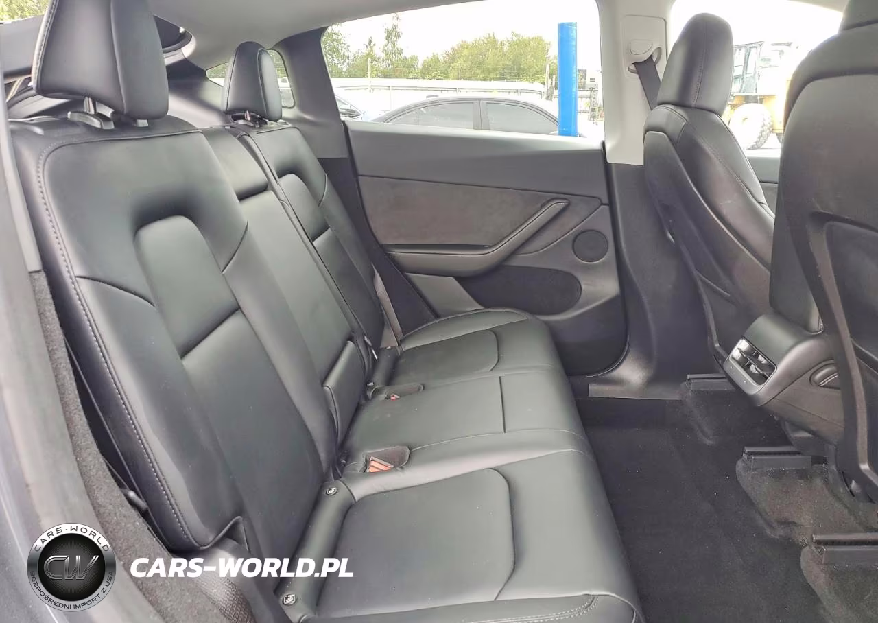 2023 Tesla Model Y VIN:7SAYGDEE6PA169557 - 11