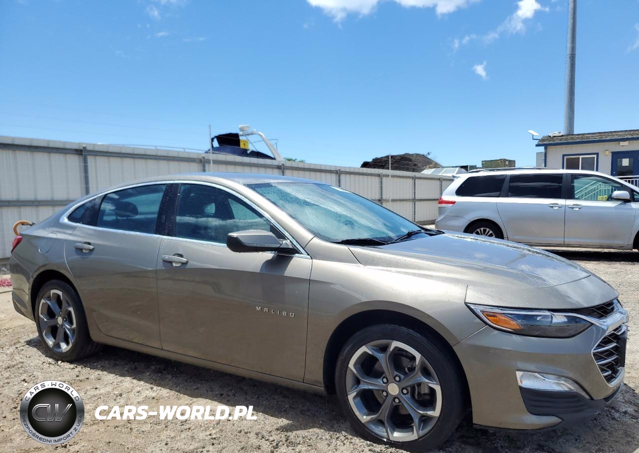 2020 Chevrolet Malibu Lt VIN:1G1ZD5ST0LF111061 - 4
