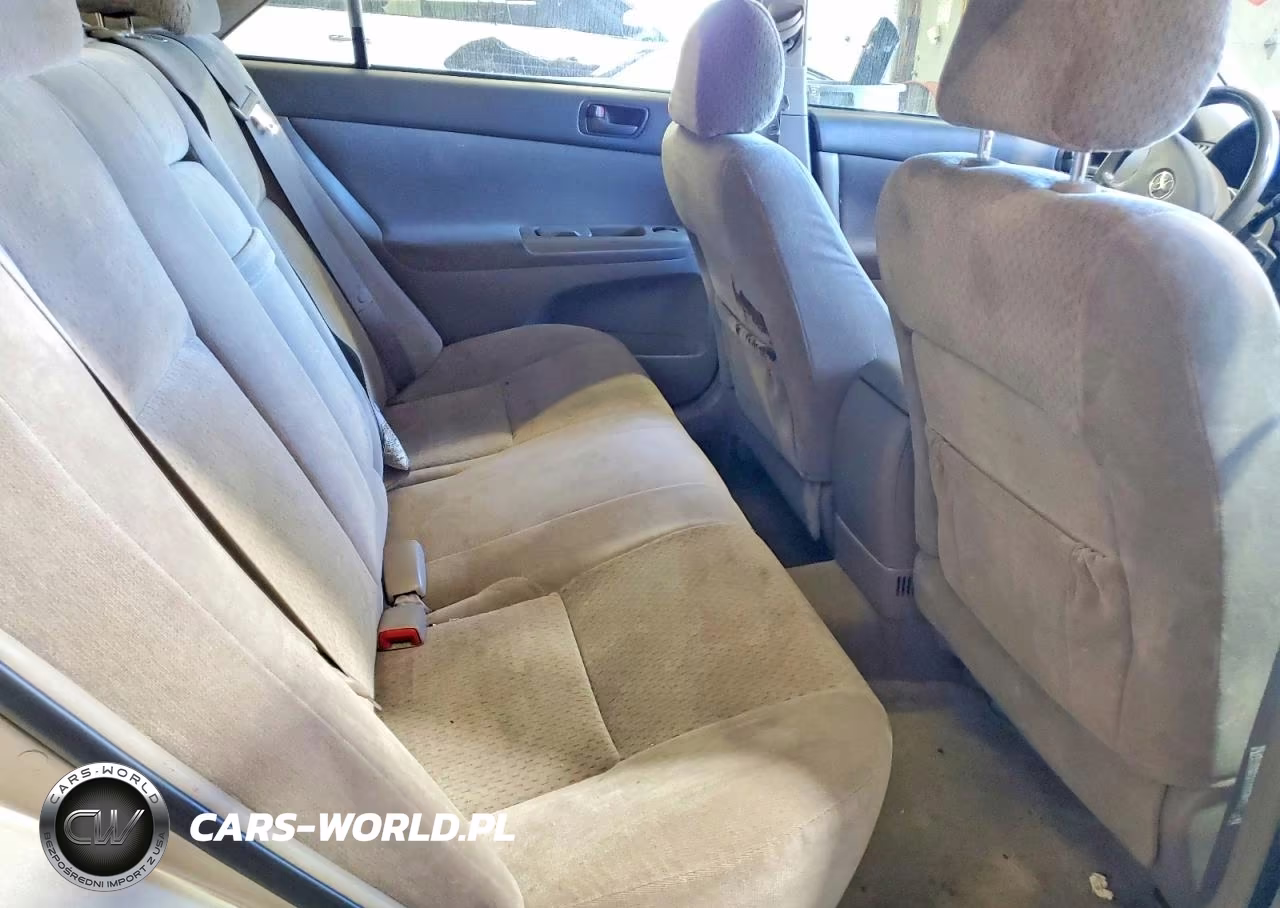 2004 Toyota Camry Le VIN:4T1BE32KX4U362048 - 10