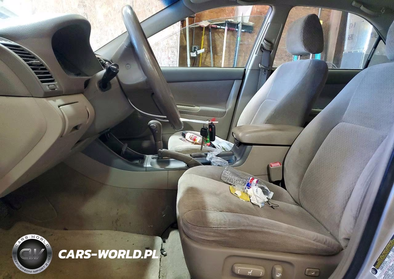 2004 Toyota Camry Le VIN:4T1BE32KX4U362048 - 7