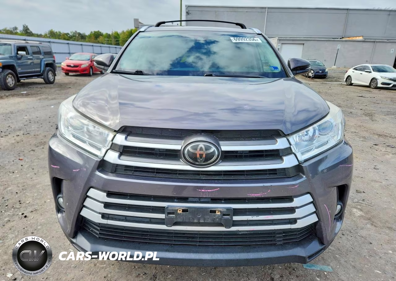 2018 Toyota Highlander Xle VIN:5TDJZRFH3JS529596 - 5