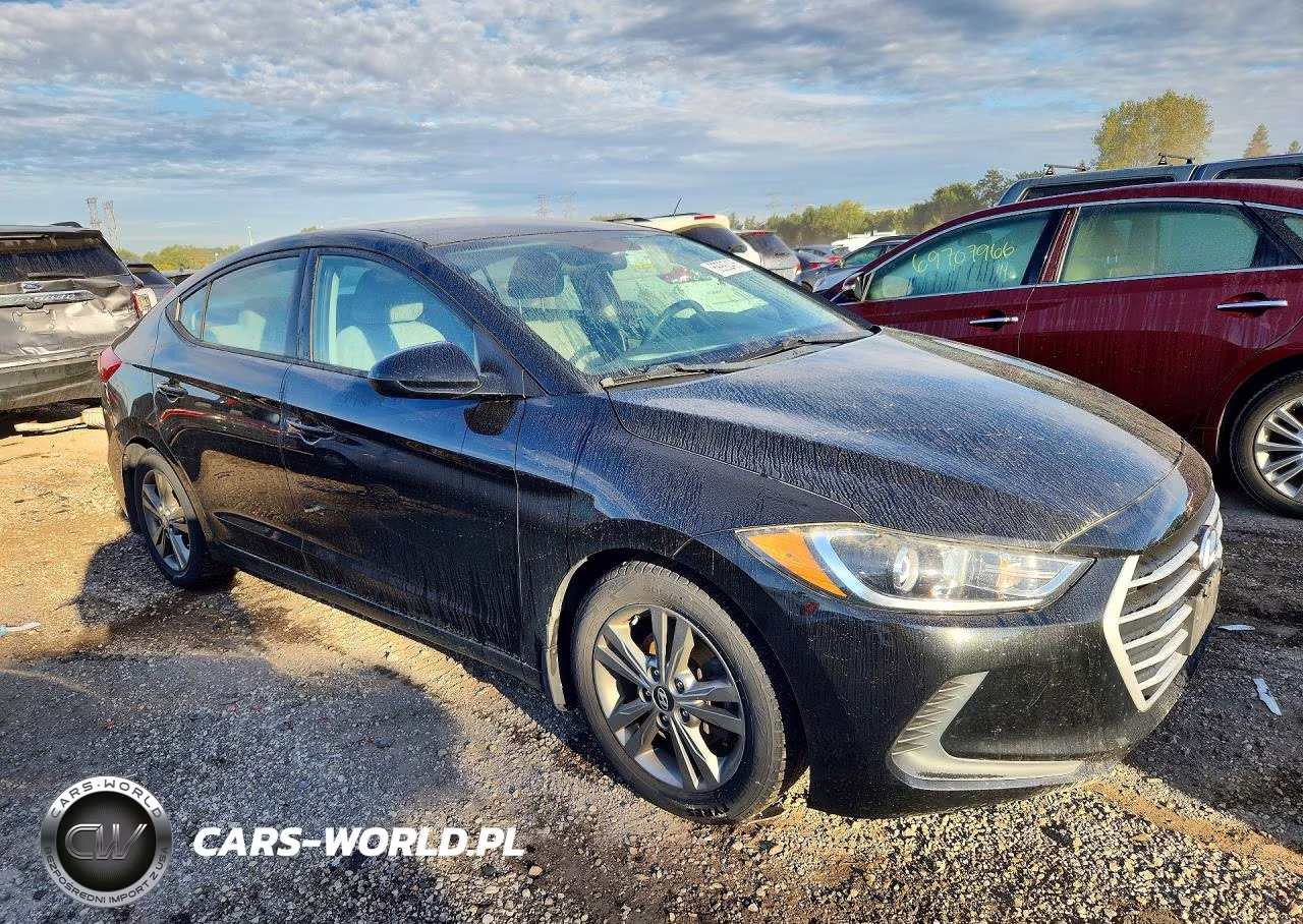 2018 Hyundai Elantra Sel VIN:5NPD84LF1JH324080 - 4