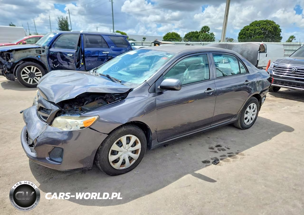 2013 Toyota Corolla L – zdjęcie 1 z 12