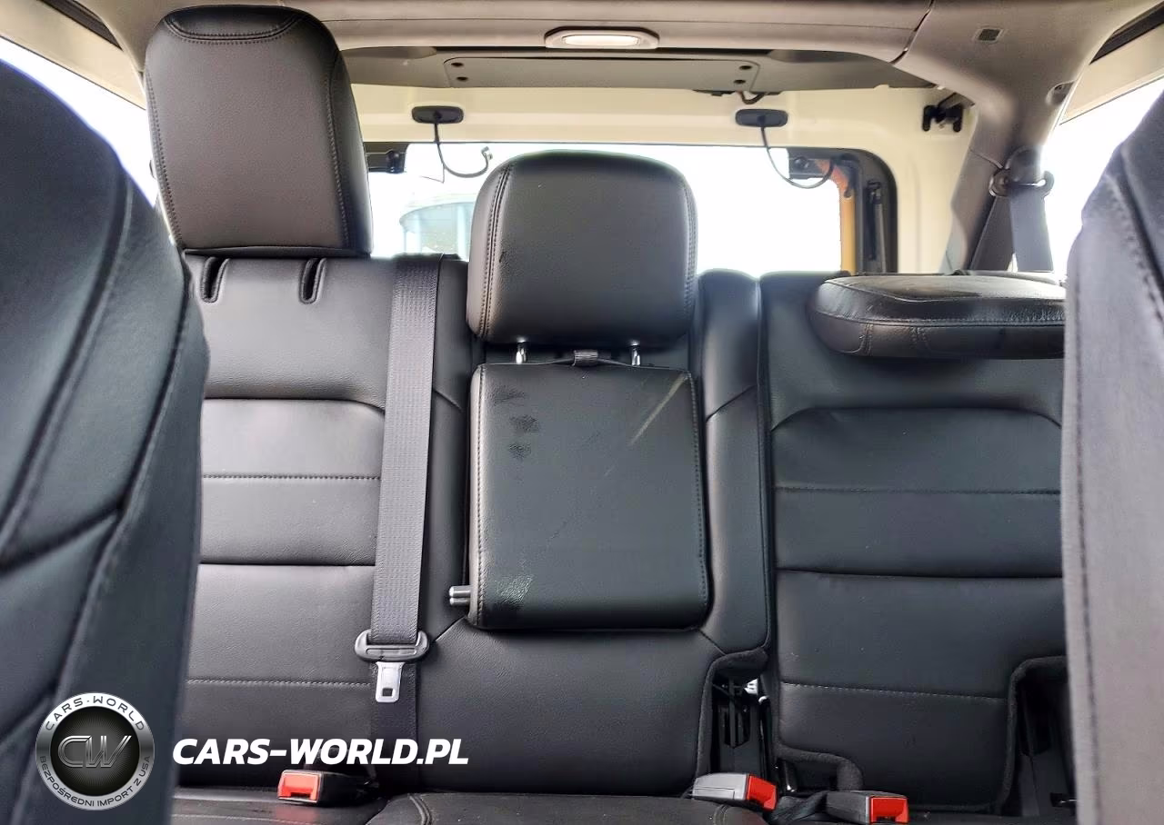 2023 Jeep Wrangler Sahara VIN:1C4HJXEG7PW653351 - 10