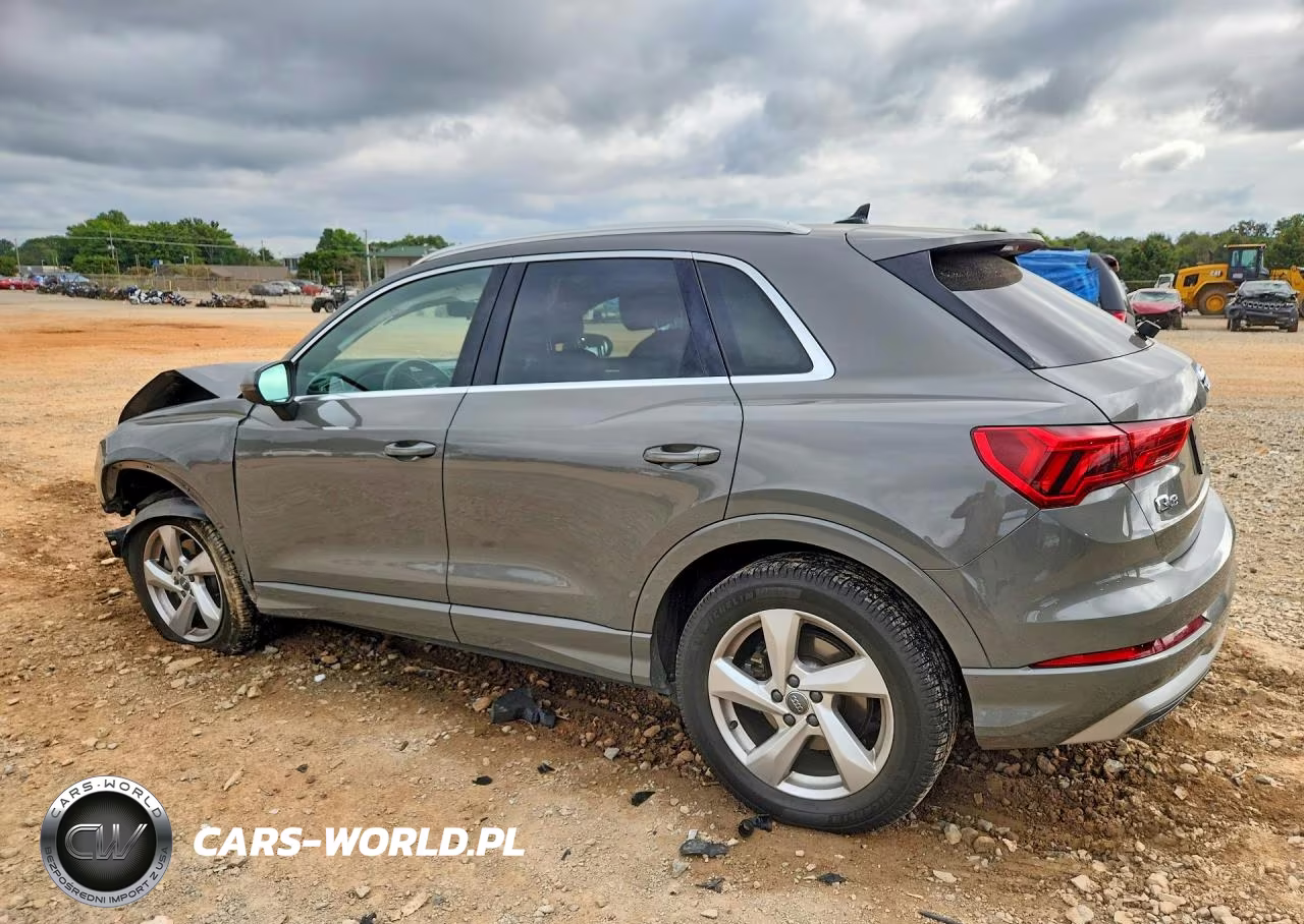 2019 Audi Q3 Premium VIN:WA1AECF35K1082632 - 2