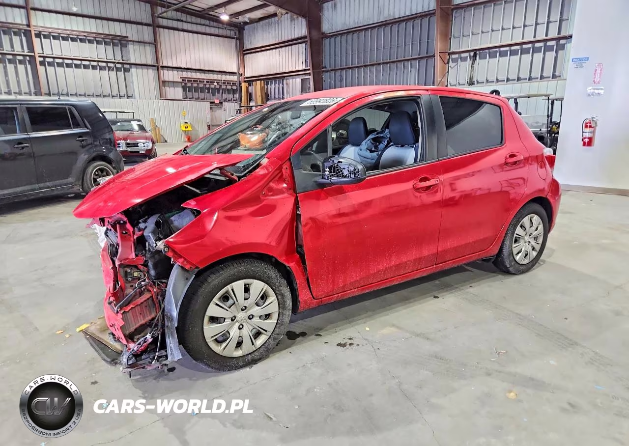 2012 Toyota Yaris 5-Door Le