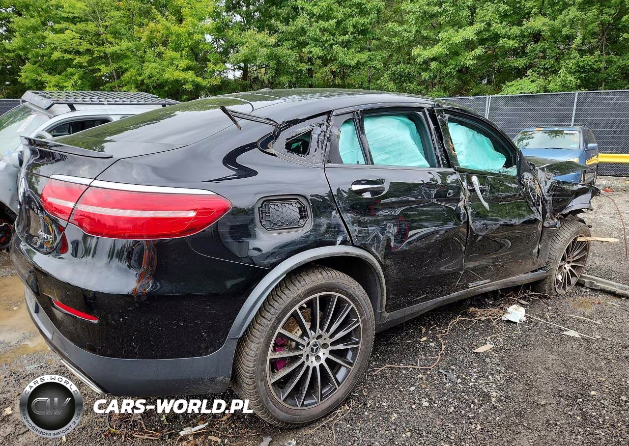 2018 Mercedes-Benz Glc Coupe 300 4Matic VIN:WDC0J4KB0JF354497 - 3