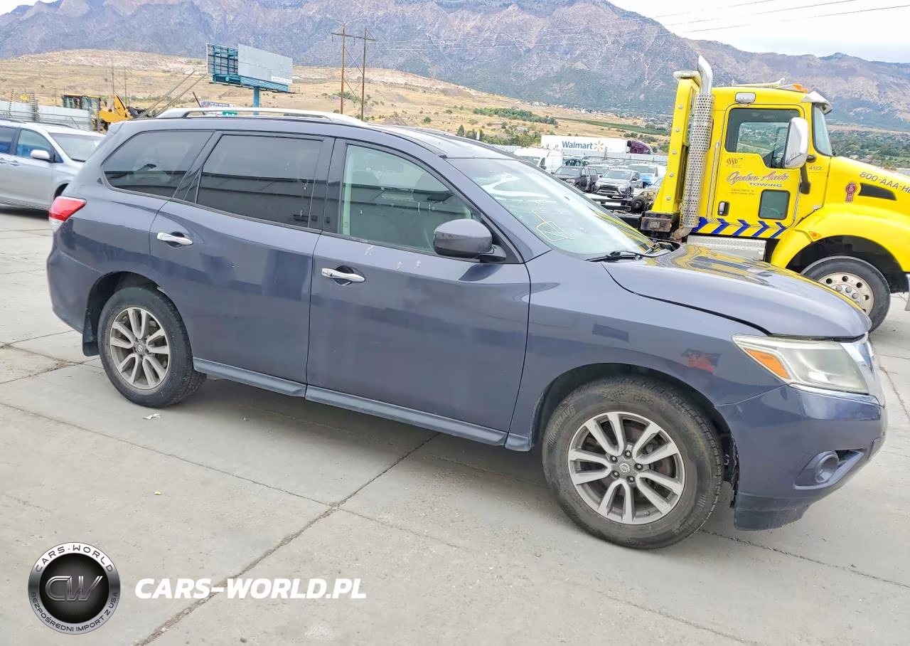 2014 Nissan Pathfinder S VIN:5N1AR2MMXEC693521 - 4