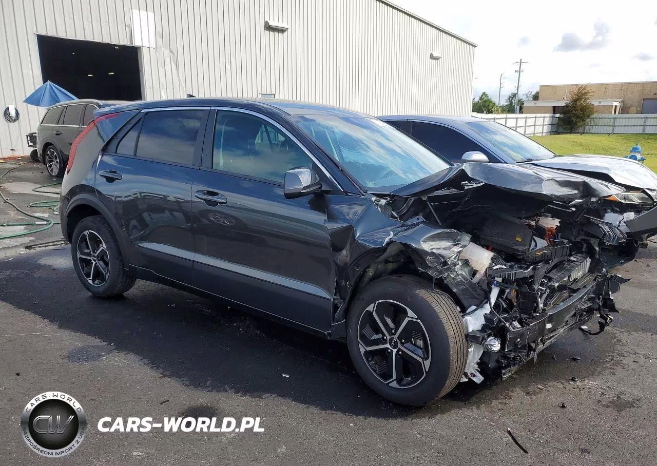 2026 Kia Niro Lx VIN:KNDCP3LE9T5336528 - 4