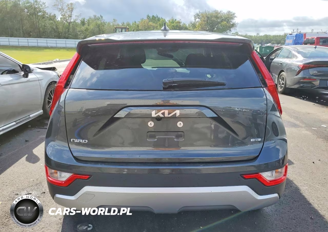 2026 Kia Niro Lx VIN:KNDCP3LE9T5336528 - 6