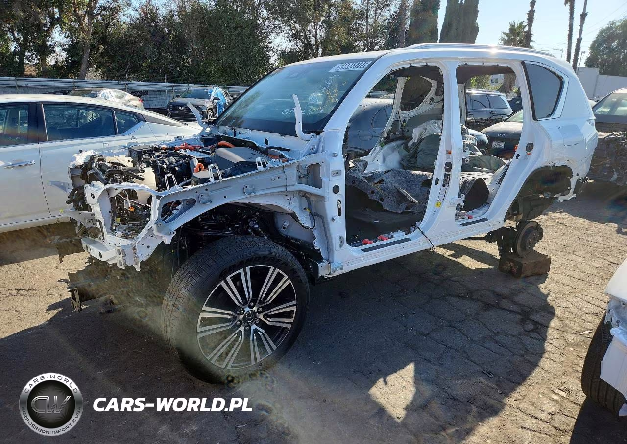 2026 Lexus Lx 700H Luxury VIN:JTJGD7CX6T4015665 - 1