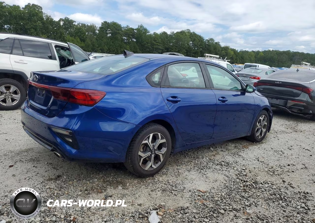 2021 Kia Forte Lxs VIN:3KPF24AD9ME347806 - 3