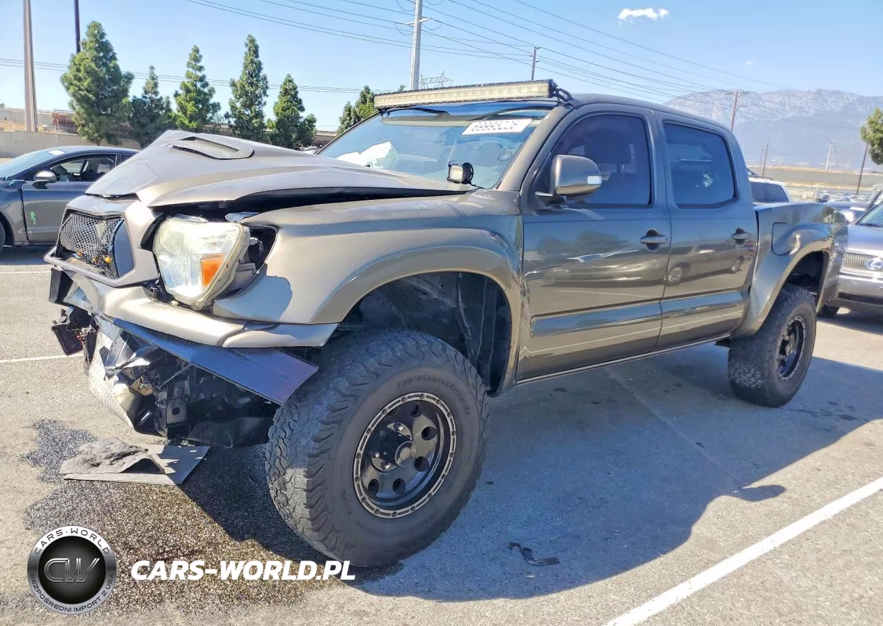 2015 Toyota Tacoma Double Cab Prerunner – zdjęcie 1 z 12