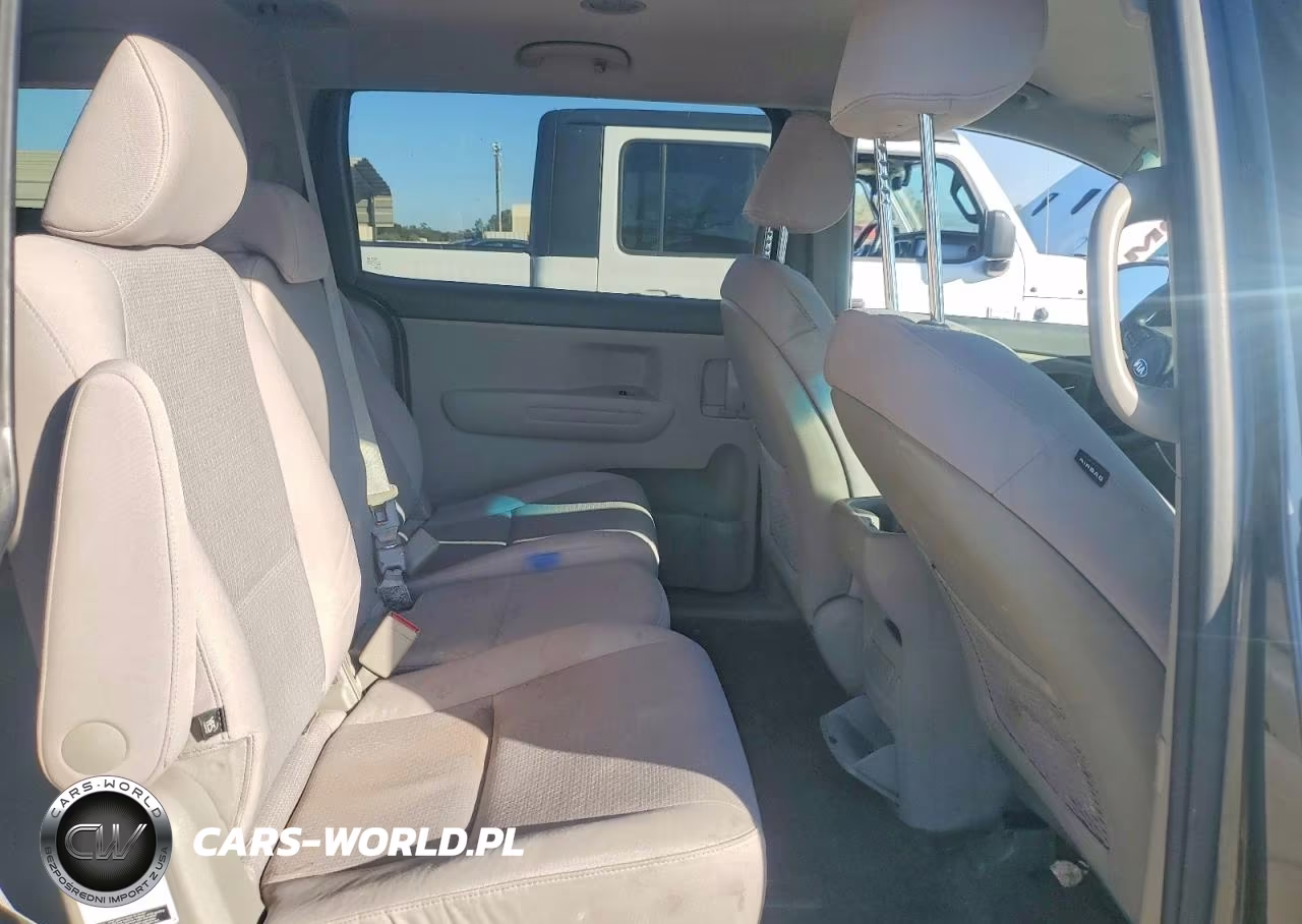 2018 Kia Sedona Lx VIN:KNDMB5C15J6407100 - 11