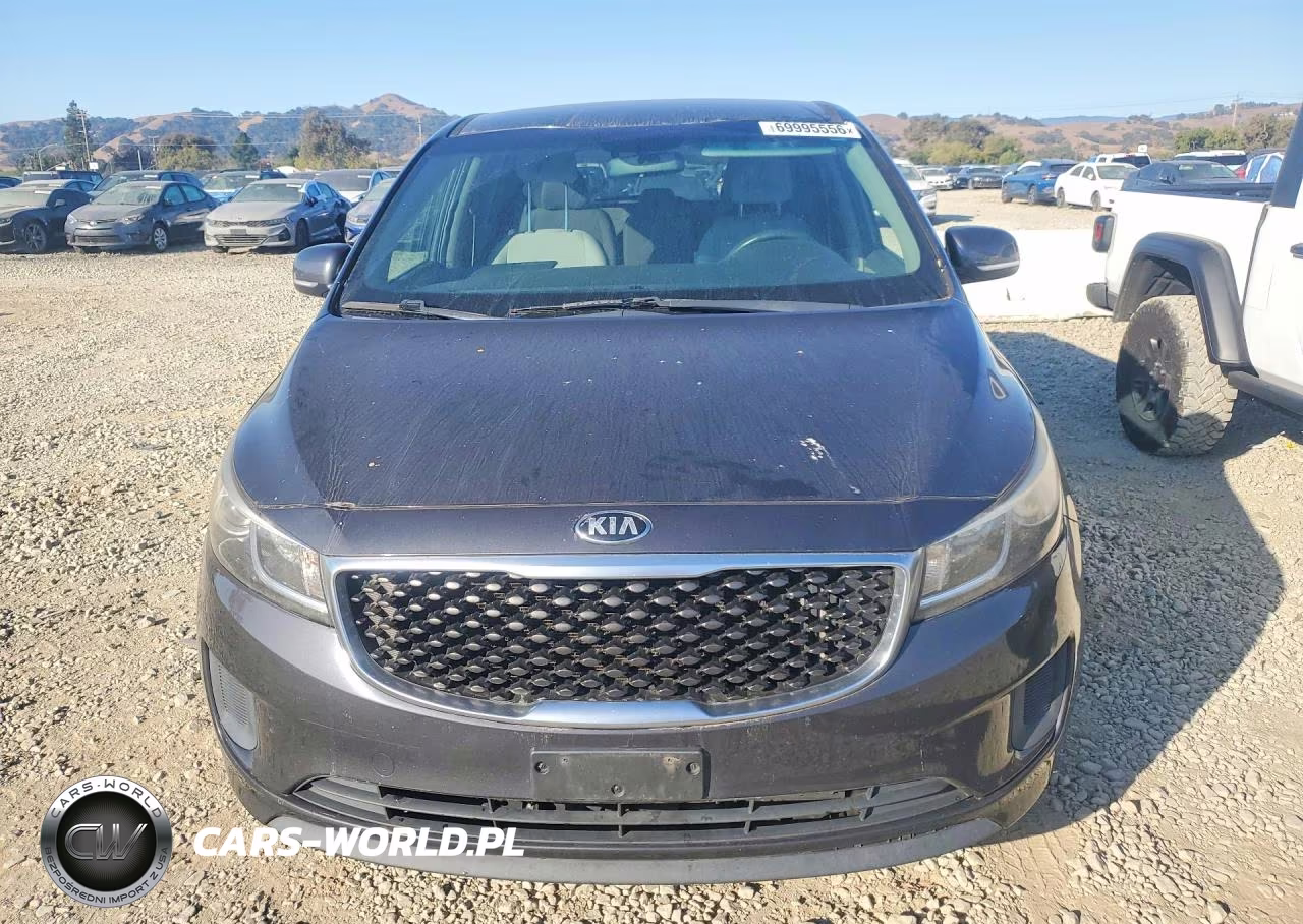 2018 Kia Sedona Lx VIN:KNDMB5C15J6407100 - 5