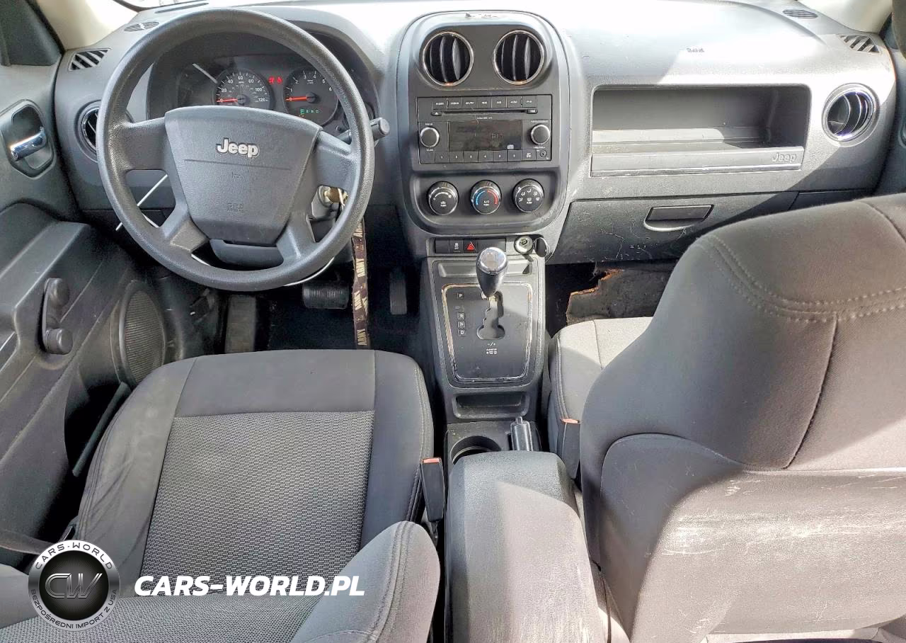 2010 Jeep Patriot Sport VIN:1J4NT2GA4AD544979 - 8