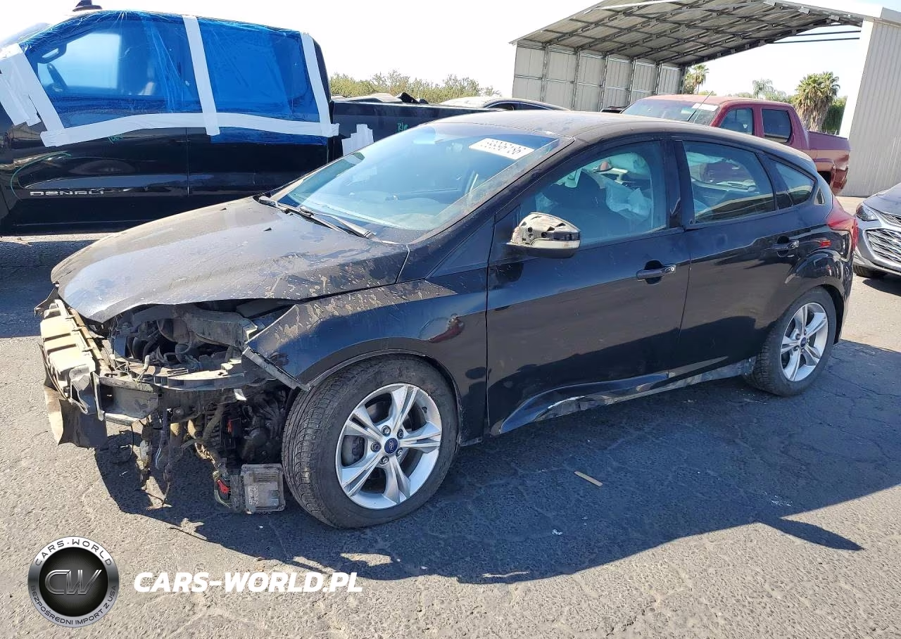 2014 Ford Focus Se VIN:1FADP3K29EL334150 - 1