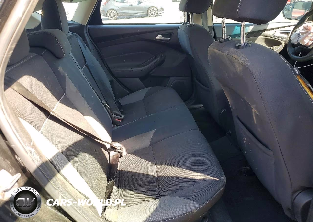 2014 Ford Focus Se VIN:1FADP3K29EL334150 - 10