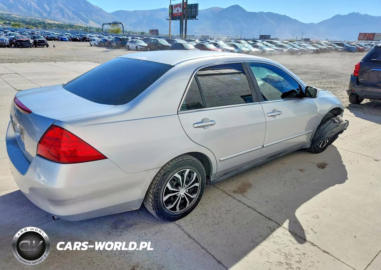2007 Honda Accord Lx VIN:1HGCM56477A225899 - 3