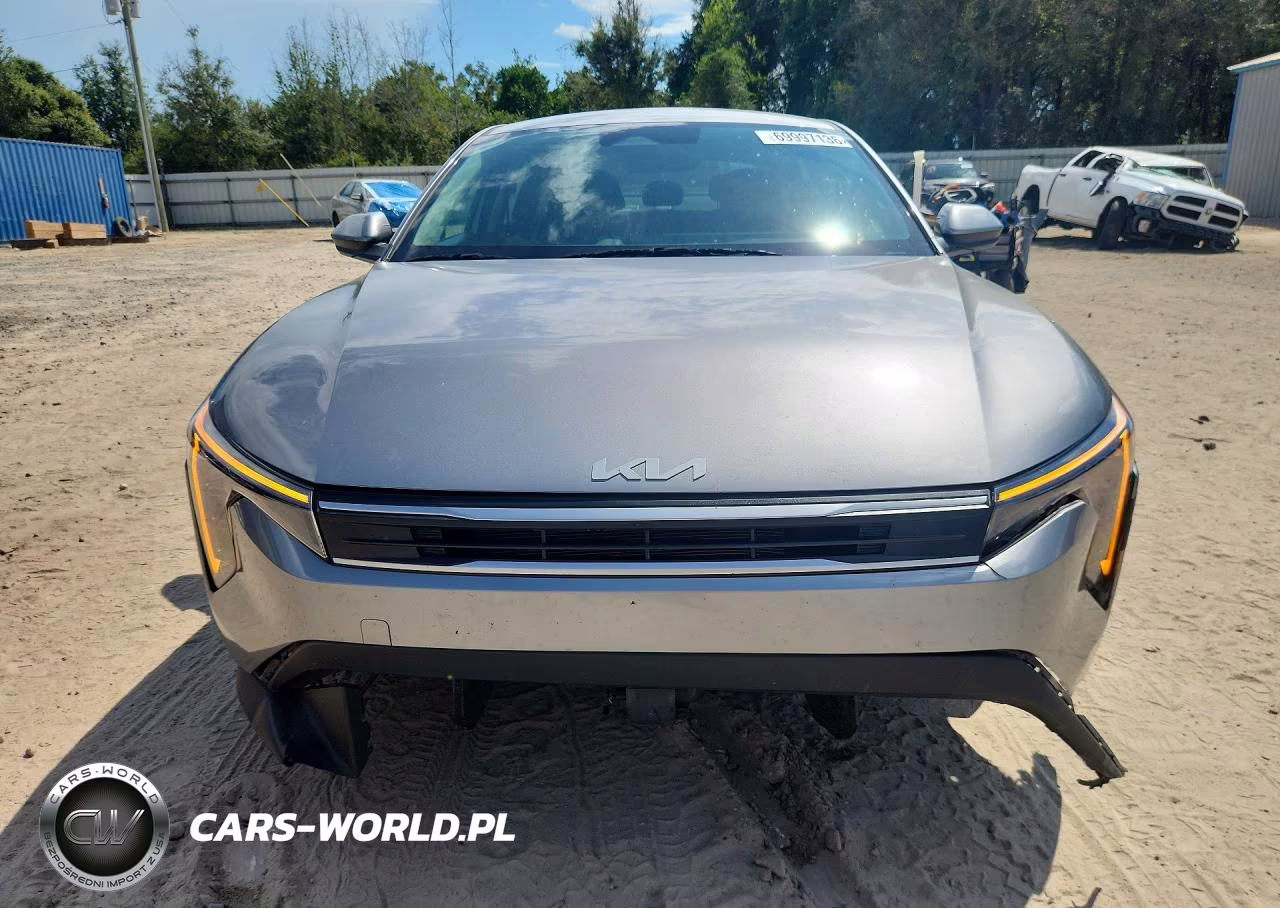 2025 Kia K4 Lxs VIN:3KPFT4DE3SE031378 - 5
