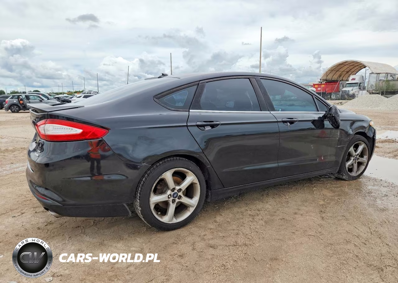 2013 Ford Fusion Se VIN:3FA6P0HR4DR356522 - 3