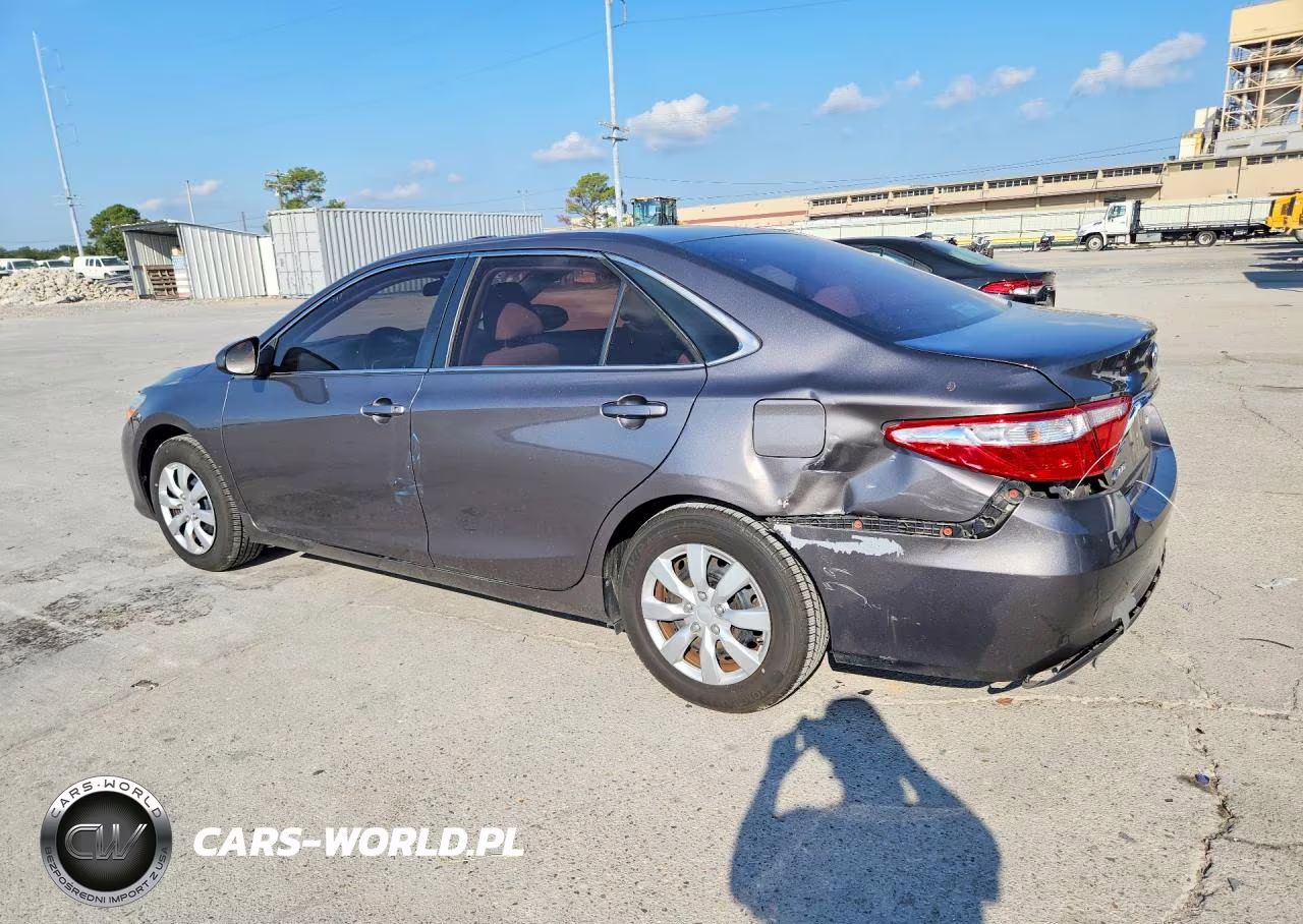 2016 Toyota Camry Le VIN:4T1BF1FK6GU201082 - 2