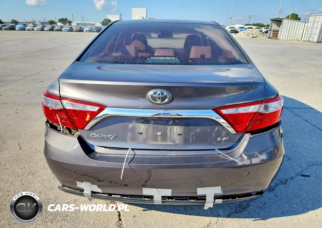 2016 Toyota Camry Le VIN:4T1BF1FK6GU201082 - 6
