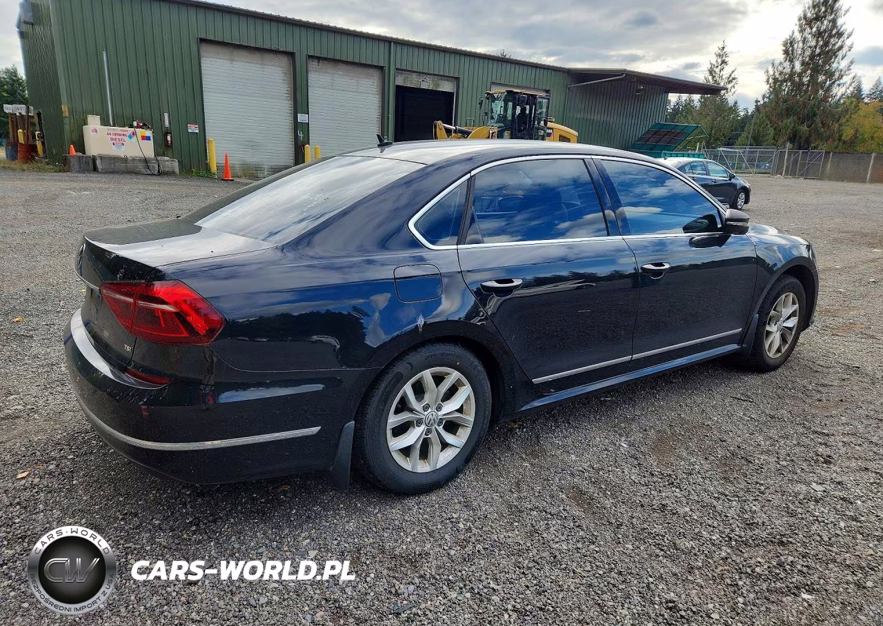 2017 Volkswagen Passat S VIN:1VWAT7A3XHC008448 - 3