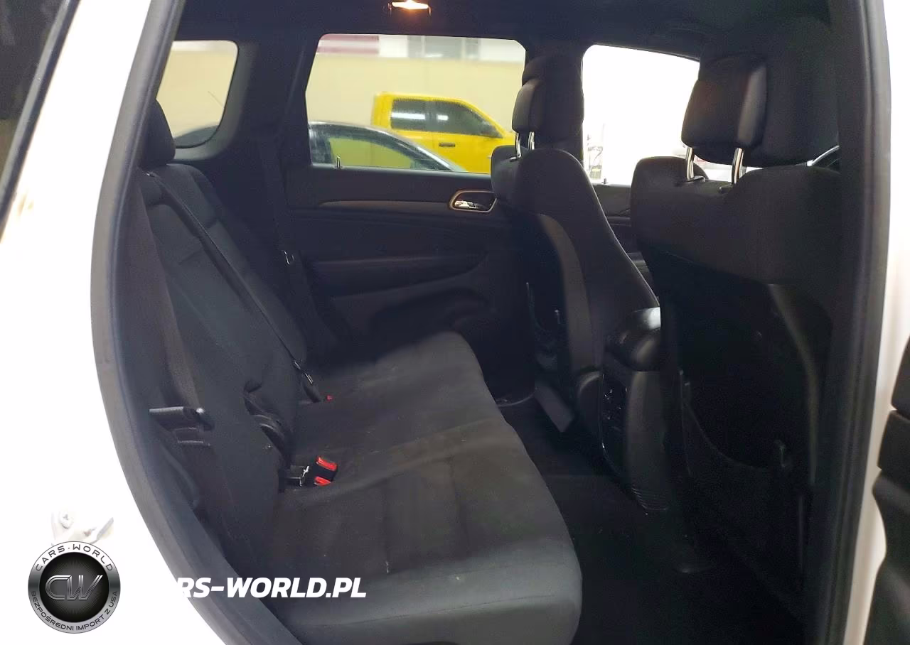 2015 Jeep Grand Cherokee Laredo VIN:1C4RJFAG2FC914213 - 11