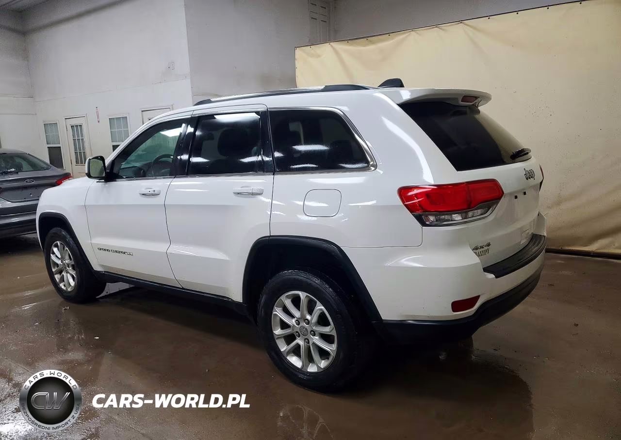 2015 Jeep Grand Cherokee Laredo VIN:1C4RJFAG2FC914213 - 2